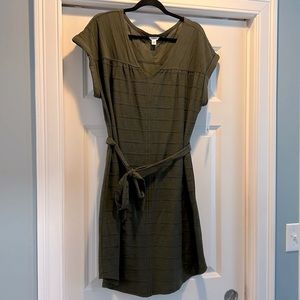NWT - olive green cotton dress. Tie waist and cap sleeve.